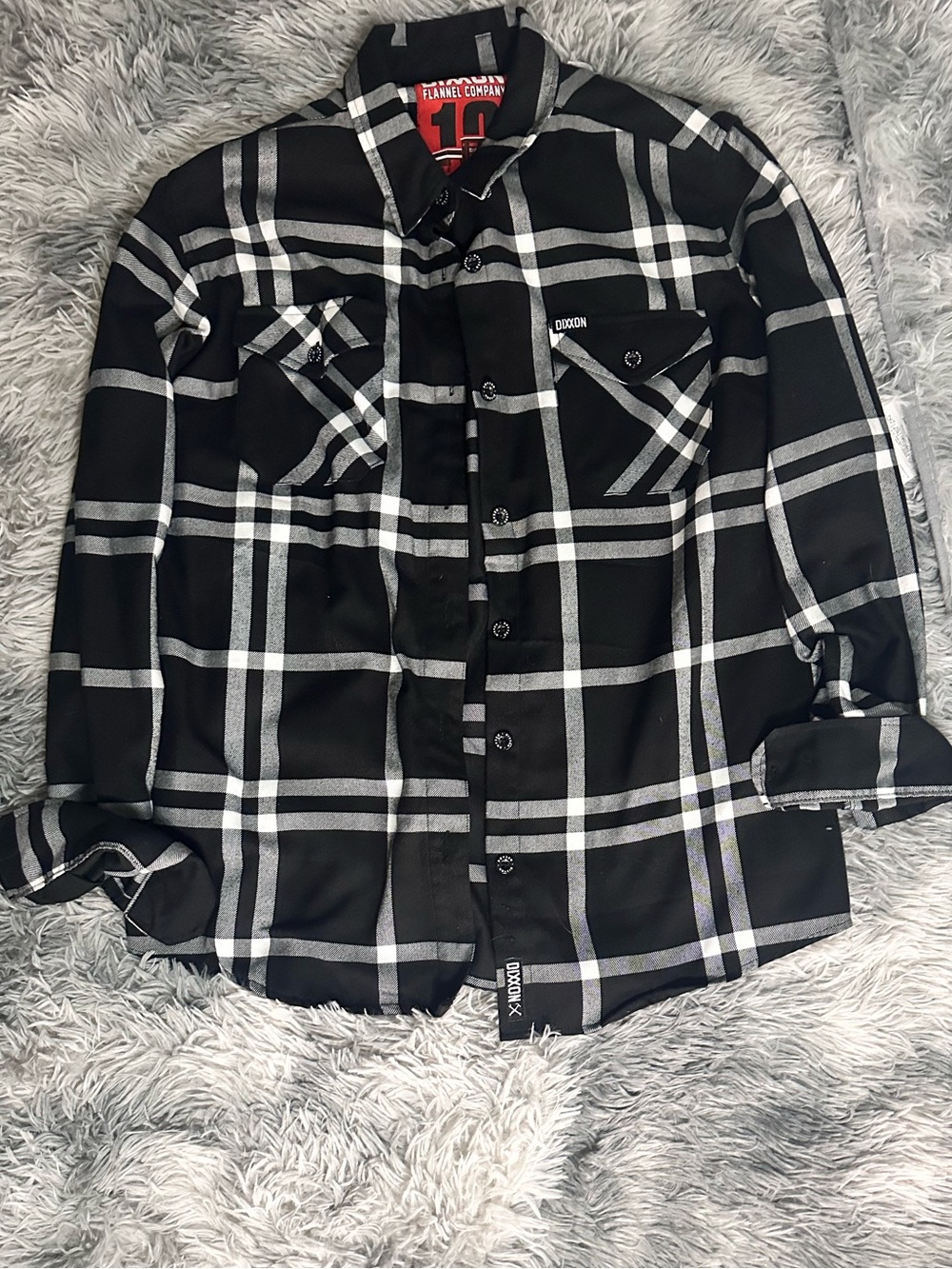Dixxon Decade black and white plaid flannel L
